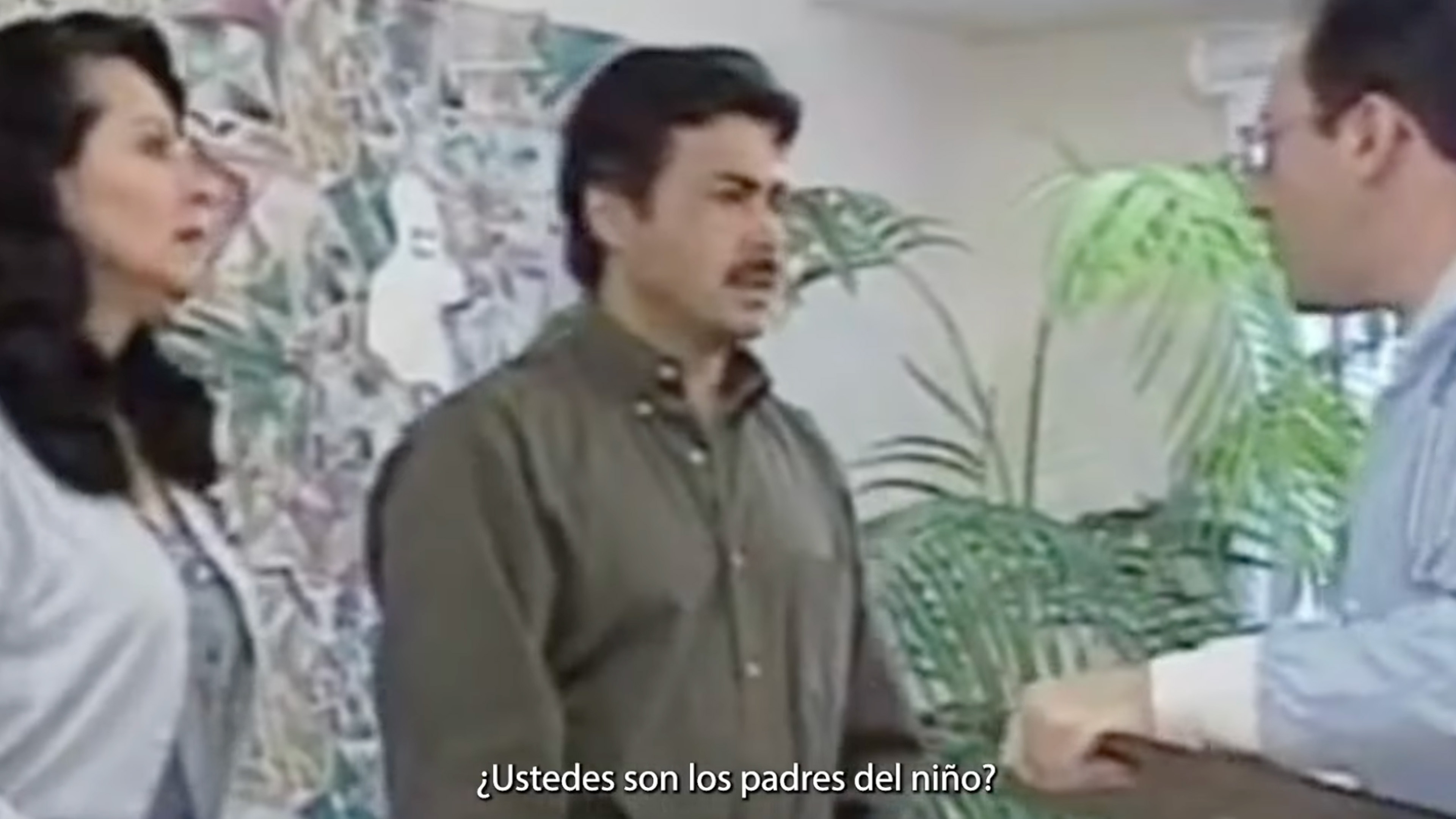 Escena de Sueños Amargos: Rosenda Bernal, Alejandro Alcondez y Víctor M. Barba